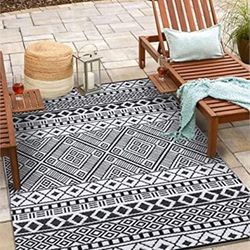 Green Decore Relic Premium Stain Proof Rain Proof Lightweight Reversible Plastic Outdoor Rug (4x6, Black/White)