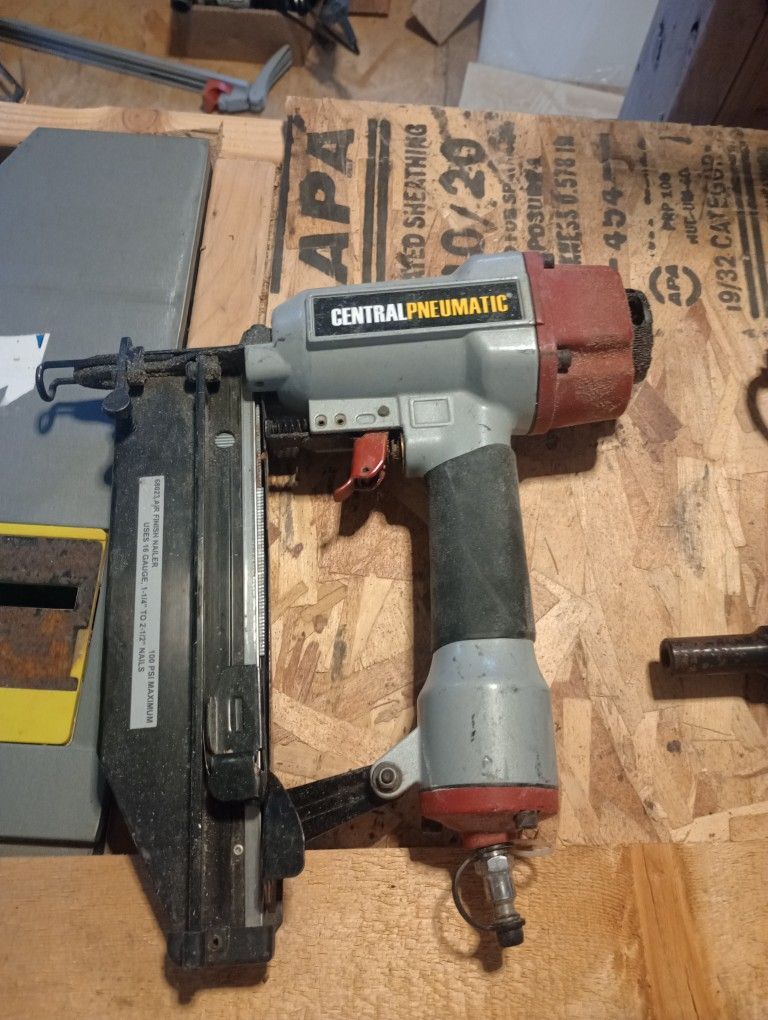 Central Pneumatic Brad Nailer