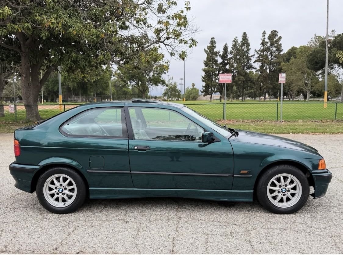 1996 BMW 318ti