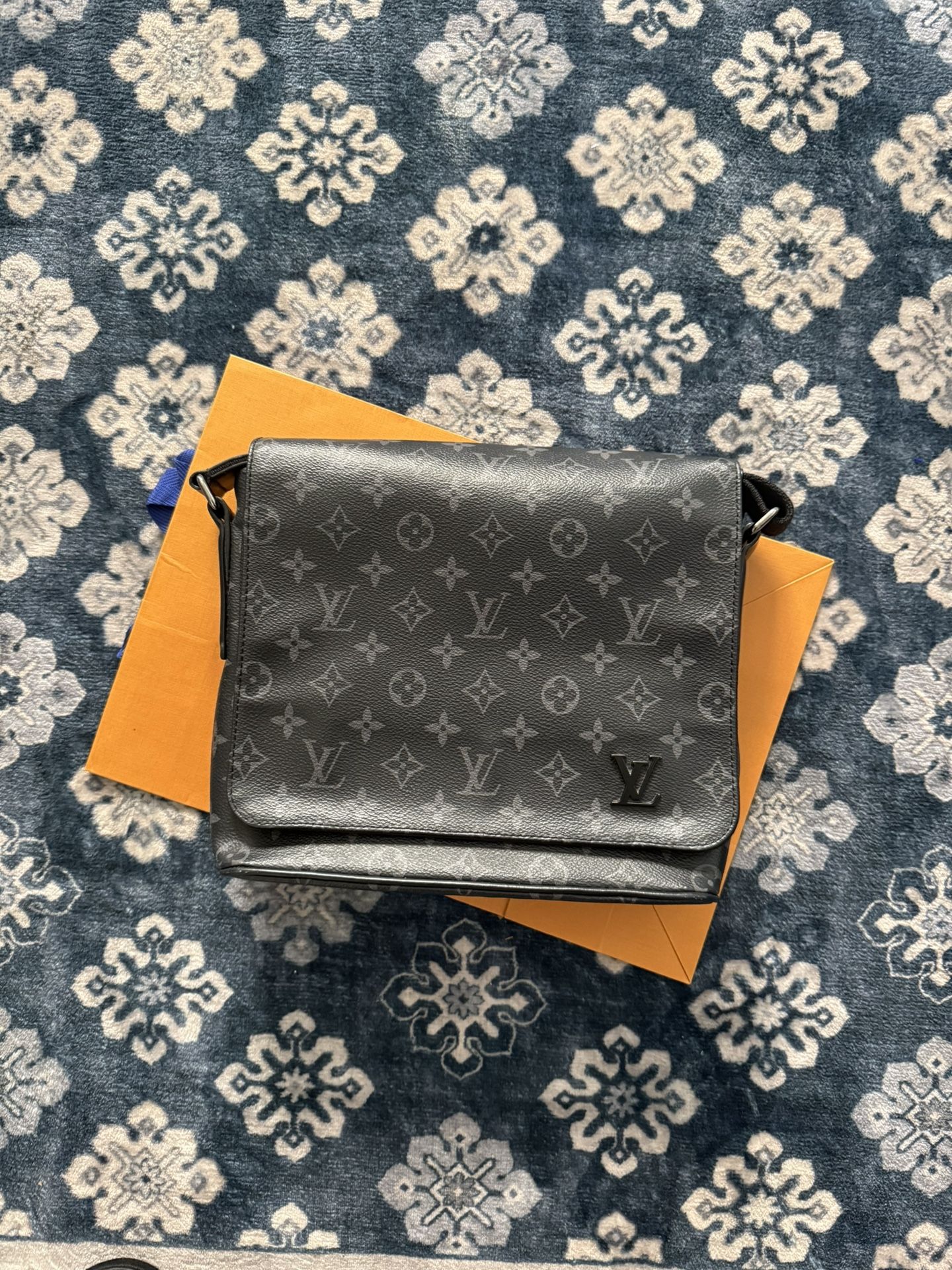 louis vuitton bag