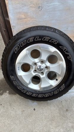 Tires Bridgestone p255/70R18