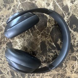 Beats Studio Pro 