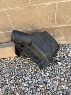 2011-2014 Ford Mustang 5.0L Air Filter Box Housing Cold Air Induction OEM