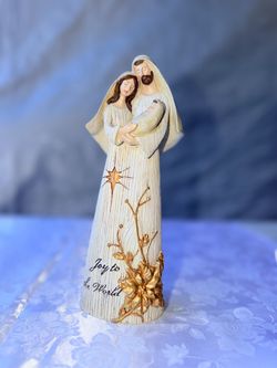 Holy Family Nativity Figurine 'Joy to the World'