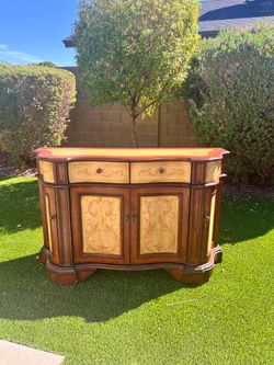 Four-Door Credenza / Painted Sideboard (Hooker Furniture) serpentine front