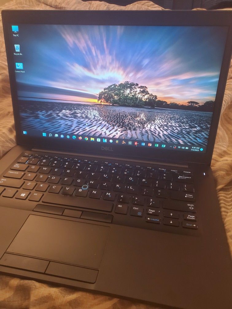 Dell Latitude7490/FL Studio 2024 with Autotune/Reason 5 Studio/Sony Vegas Pro/Virtual DJ/ comes with charger