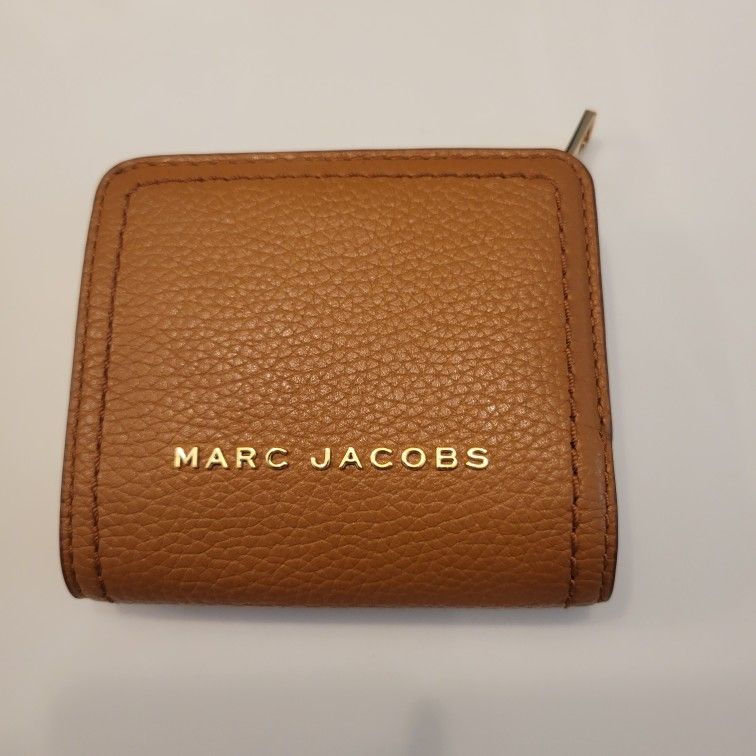 MARC JACOB WALLET BI FOLD  Smoke Almond