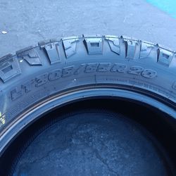 2 llantas Lt 305 55 R20 Nitto Ridge Grappler