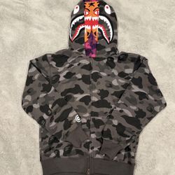 bape hoodie