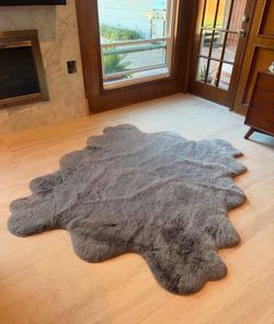 Area rug faux fur
