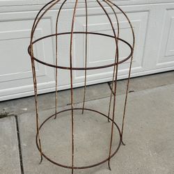Vintage Wrought Iron Rusty Topiary Trellis for Vines Flowers Plants Herbs Weathered Obelisk Garden Decor Yard French Style Metal 