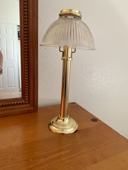 VINTAGE CANDLE LIT LAMP