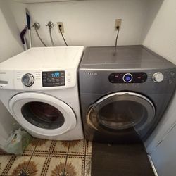 Samsung Washer & Dryer Set – Front Load – Works Great