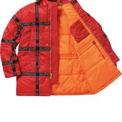 Supreme Tape N-3B Parka. Size: L