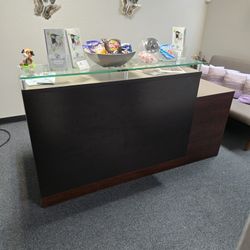 Reception Desk 