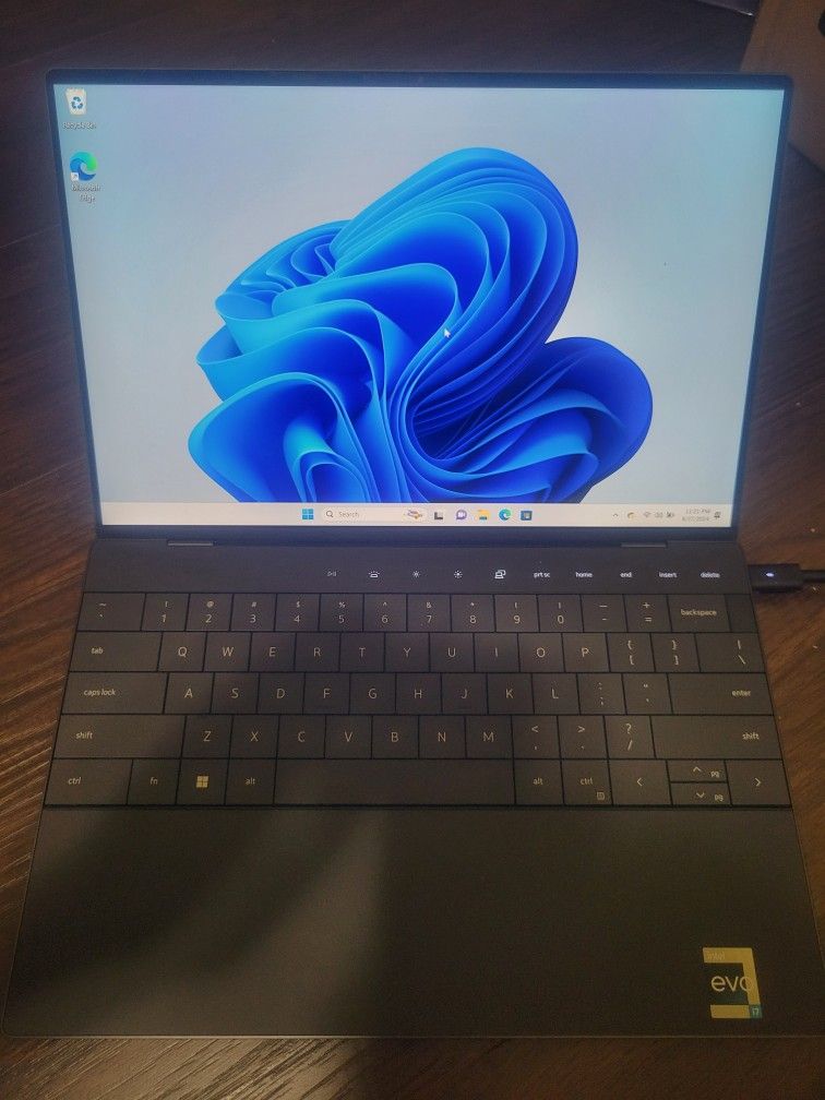 Like New Dell XPS 13 Plus 9320 FHD+ Laptop i7 EVO 32GB DDR5 1TB NVMe Windows 11