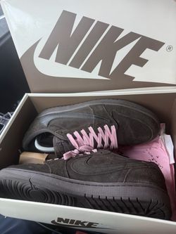 Travis Scott Velvet Brown