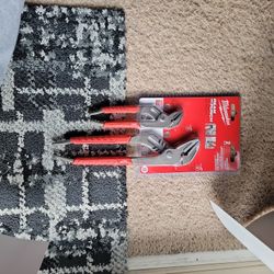 Brand New Set Of 6 & 10 Comfort Grip Straight Jaw Pliers Set