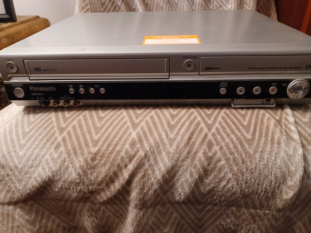 Panasonic VHS to DVD Recorder VCR Combo w/Remote