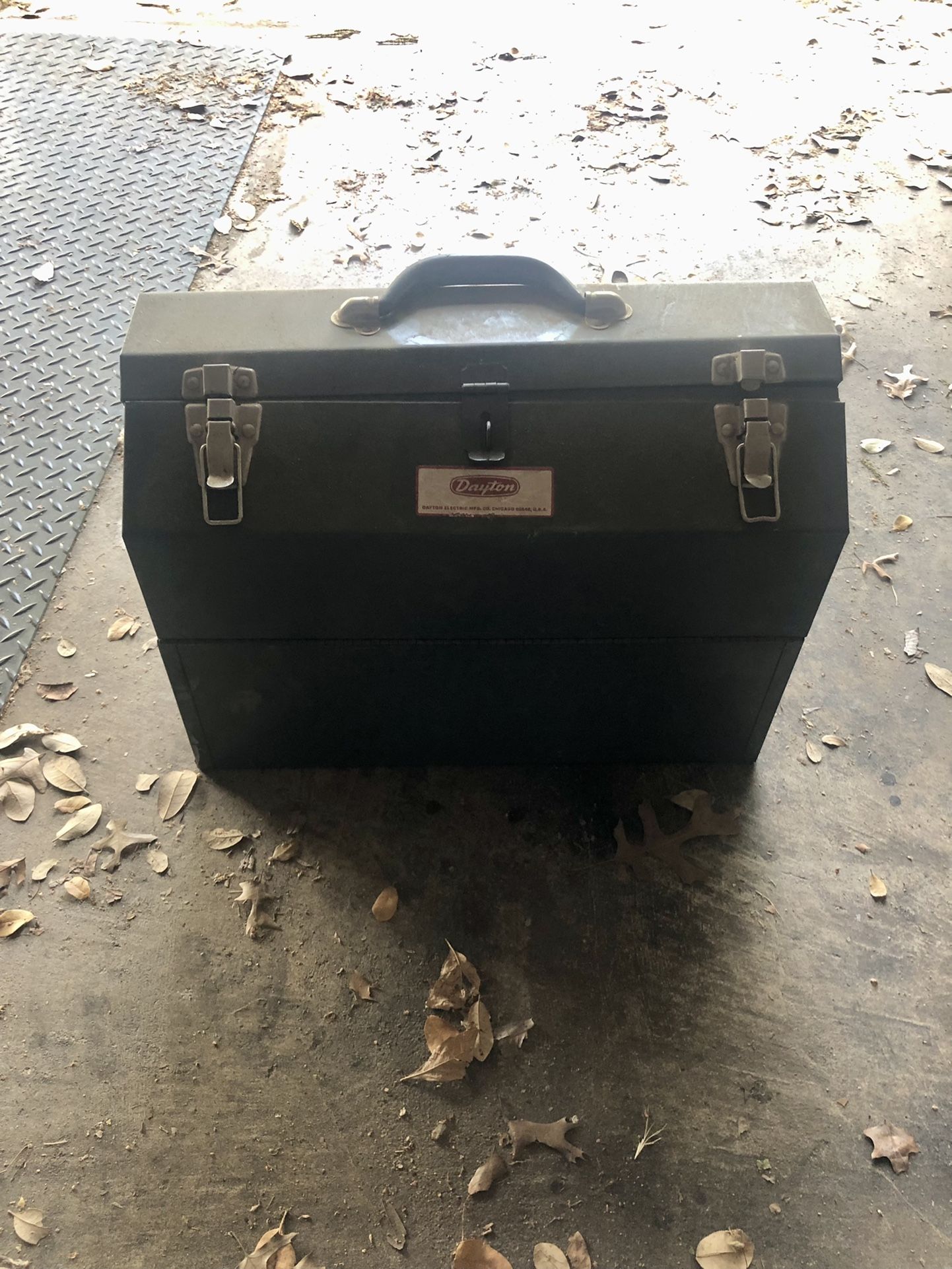 Vintage Dayton Electric Mfg. Co. Metal Machinest Toolbox