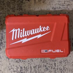 Milwaukee Case