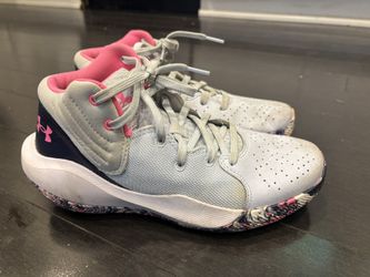 Girls Sneakers 6.5Y - Under Armour