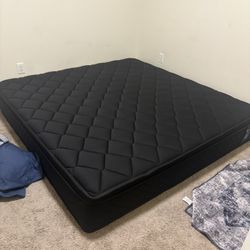 King size mattress 