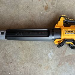 DeWalt Cordless Leaf Blower - 20V XR - Tool Only 