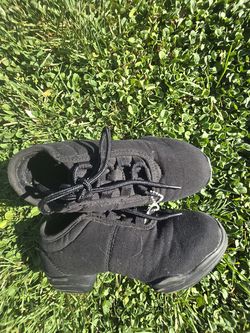 Dance shoes, Size 3.5, split sole, See 2nd pic