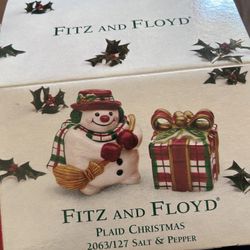 Christmas Salt & Pepper Shakers