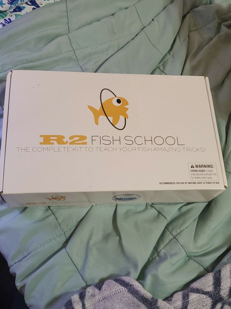 R2 Fish School: Fish Trick kit