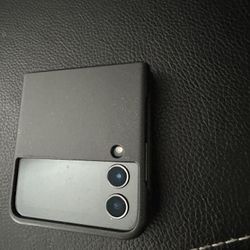 Samsung Flip 4 