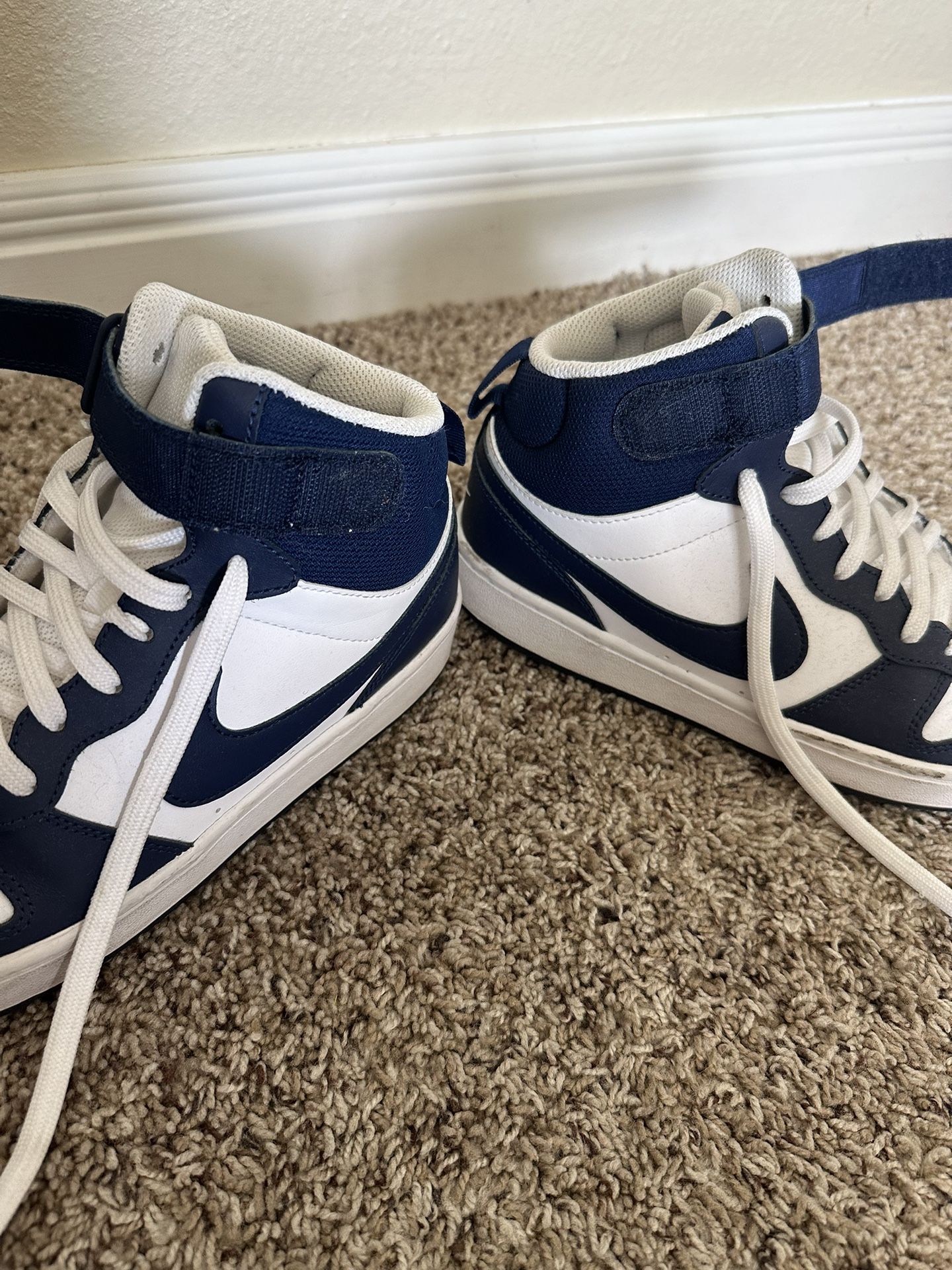Nike Sneaker Kids Size 6 Women s shoes