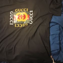 Gucci T Shirt Size Xl