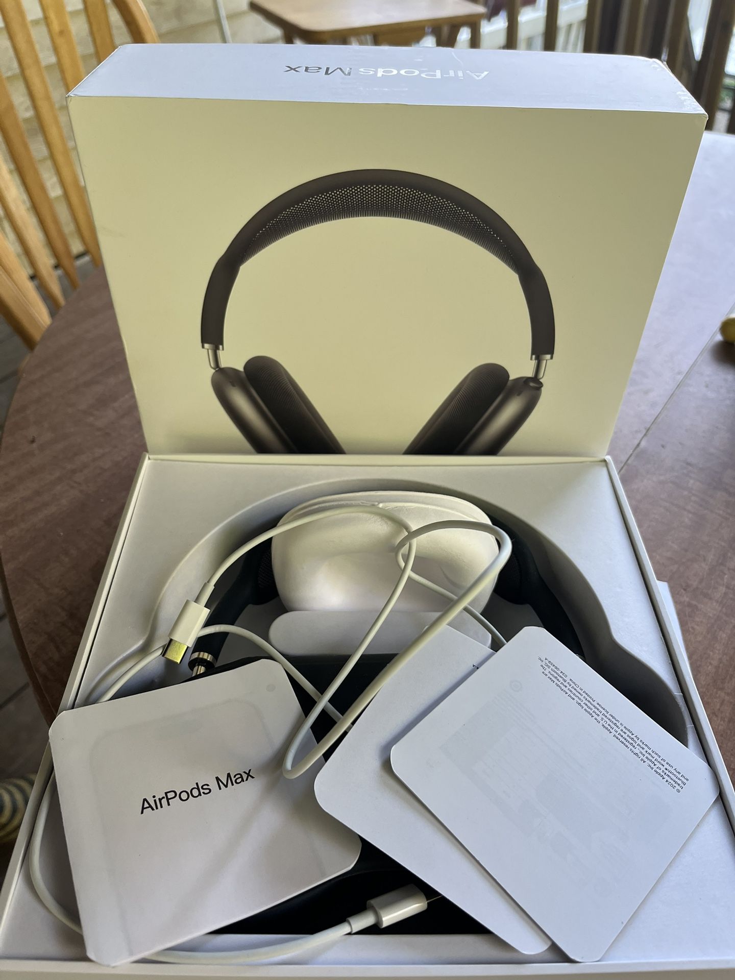 Black AirPod Max’s