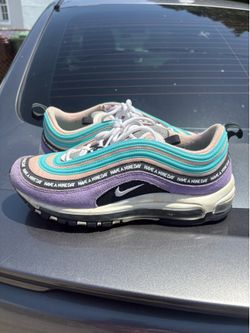 Nike air max  97 size 9 have a Nike day