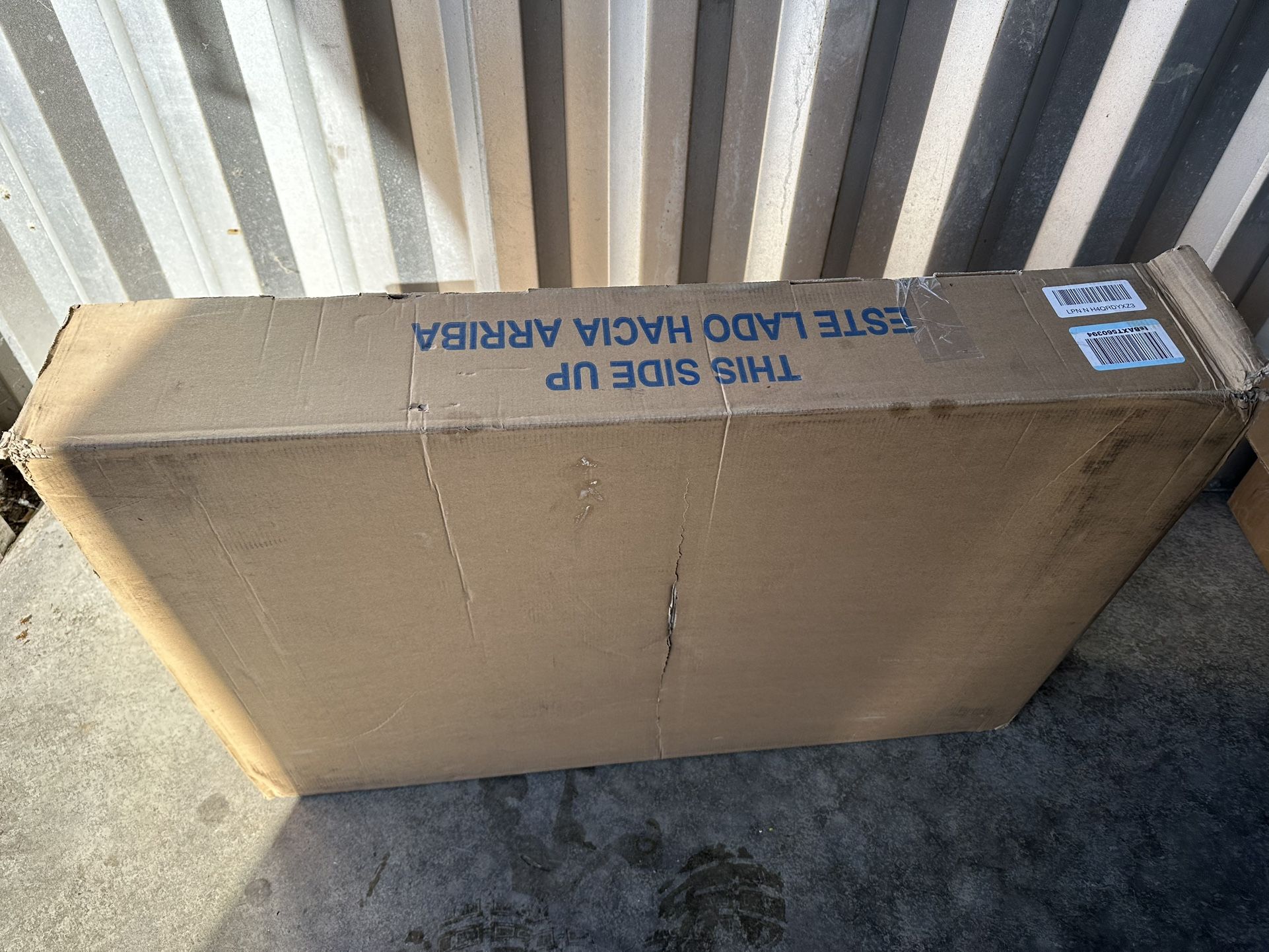 New Radiator 5.3 V8 2002-2005 Silverado,Escalade, Tahoe,sierra