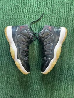 Air Jordan 11/ 72-10 Size 8.5