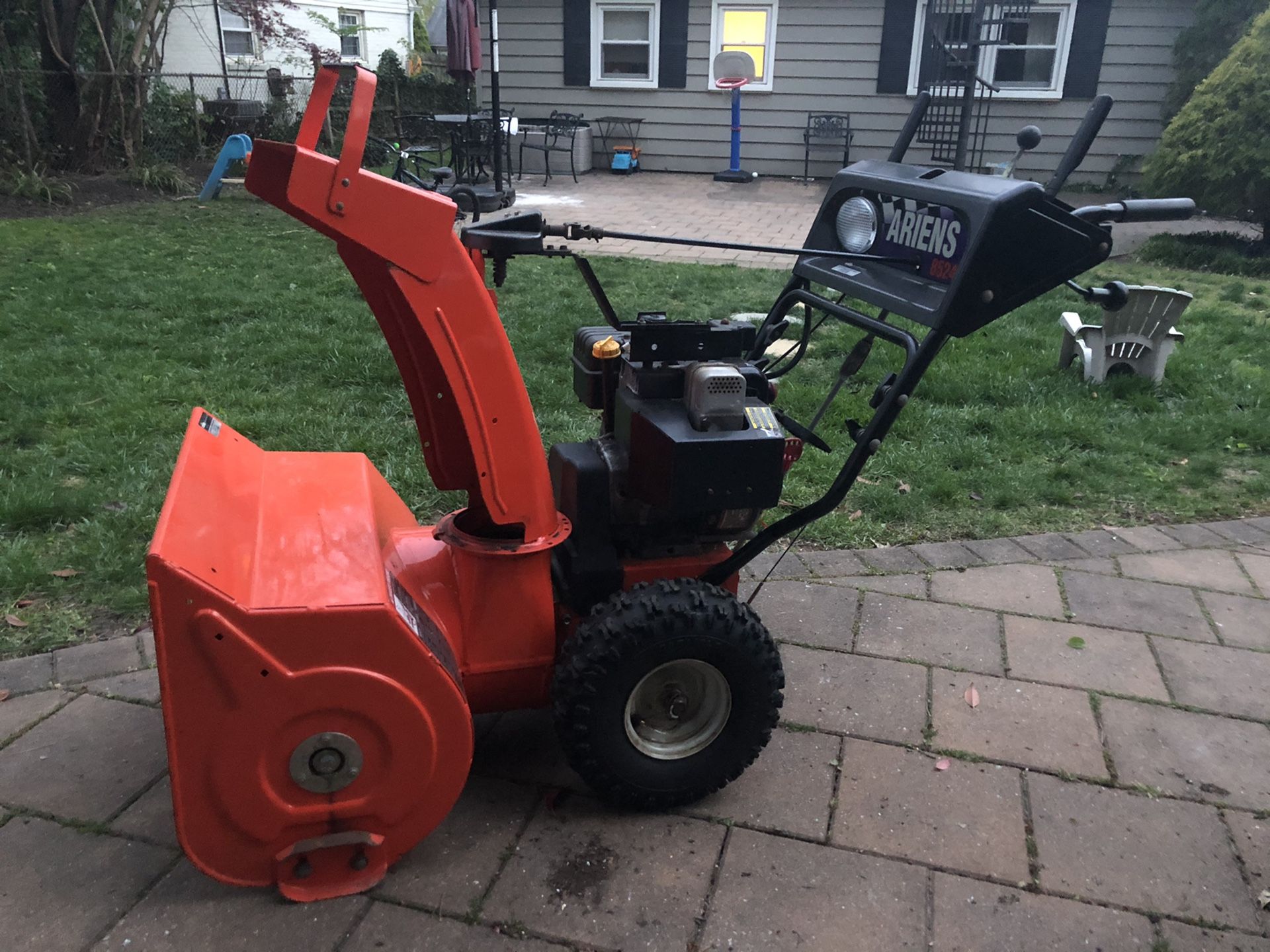 ARIENS 8524 Snow Blower for Sale in Lawnside, NJ OfferUp