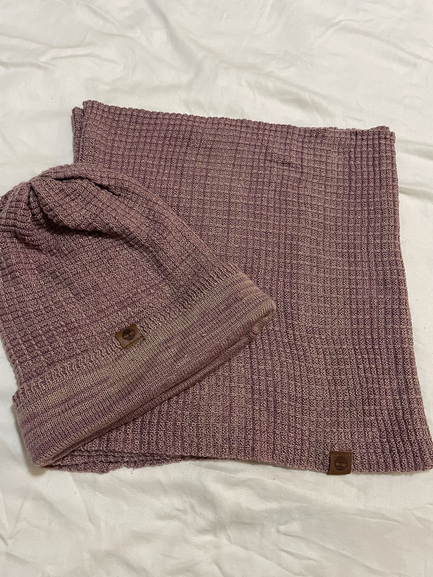 Women’s Mauve Scarf & Hat