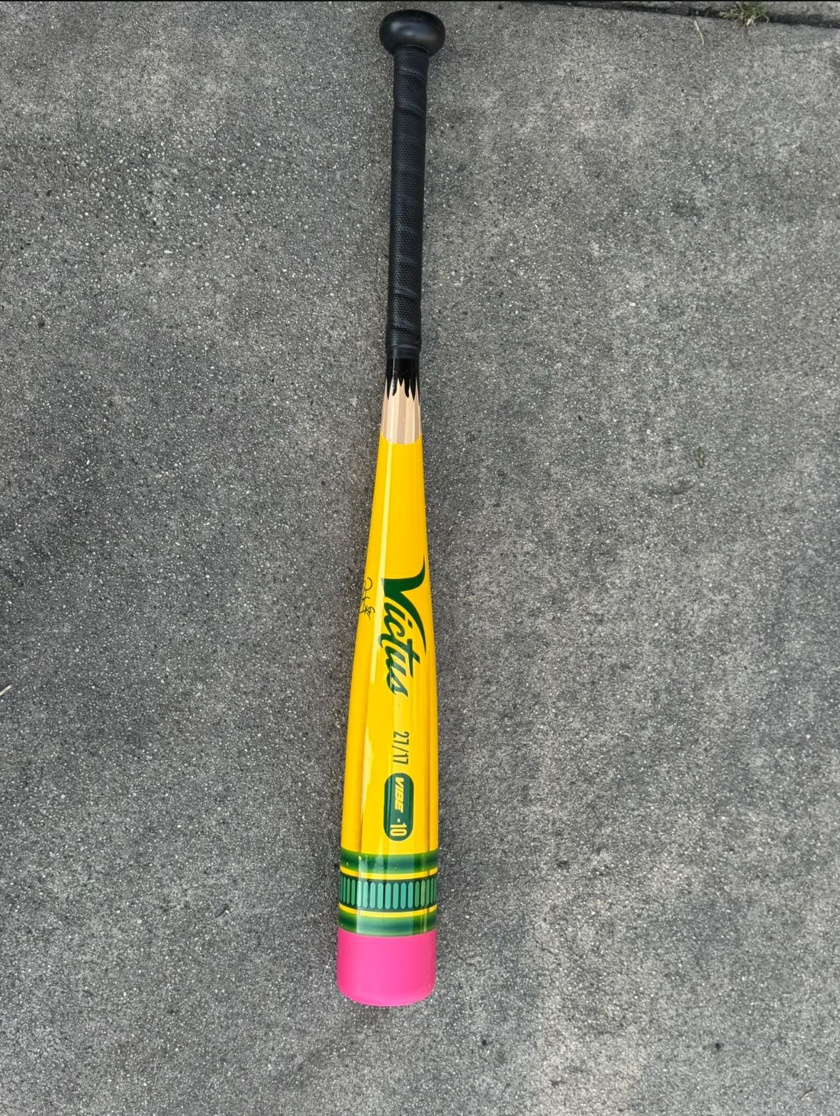 Victus Pencil bat 27” 17 Oz USSSA Travel Ball Bat