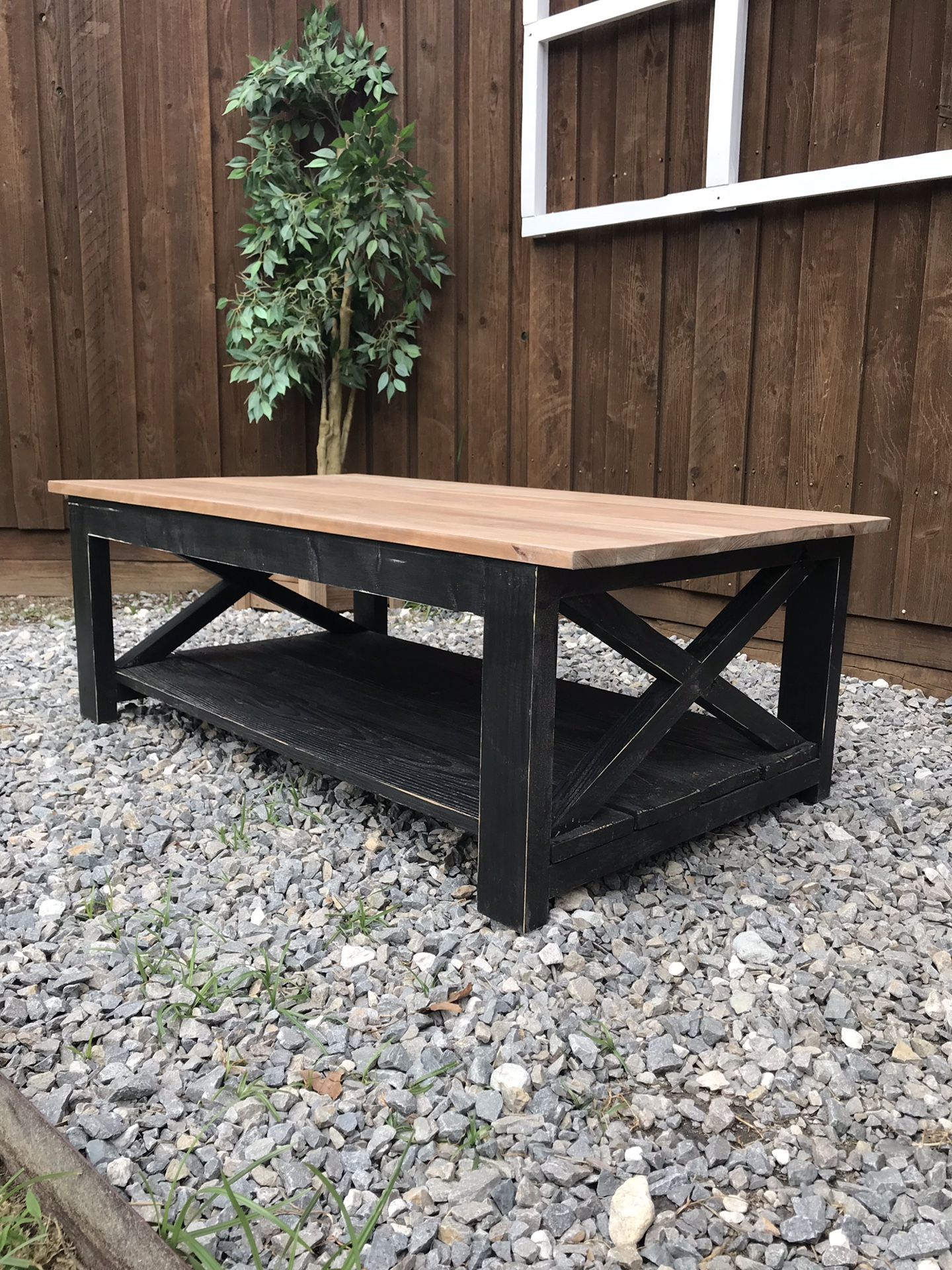 Farmhouse coffee table black deals