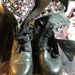 Vintage Dr.Martens Flower Detailing