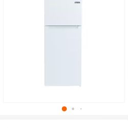 Magic Chef 4.5 Cu Ft  Fridge/ Freezer 