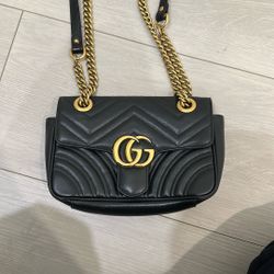 Gucci Marmont bag 