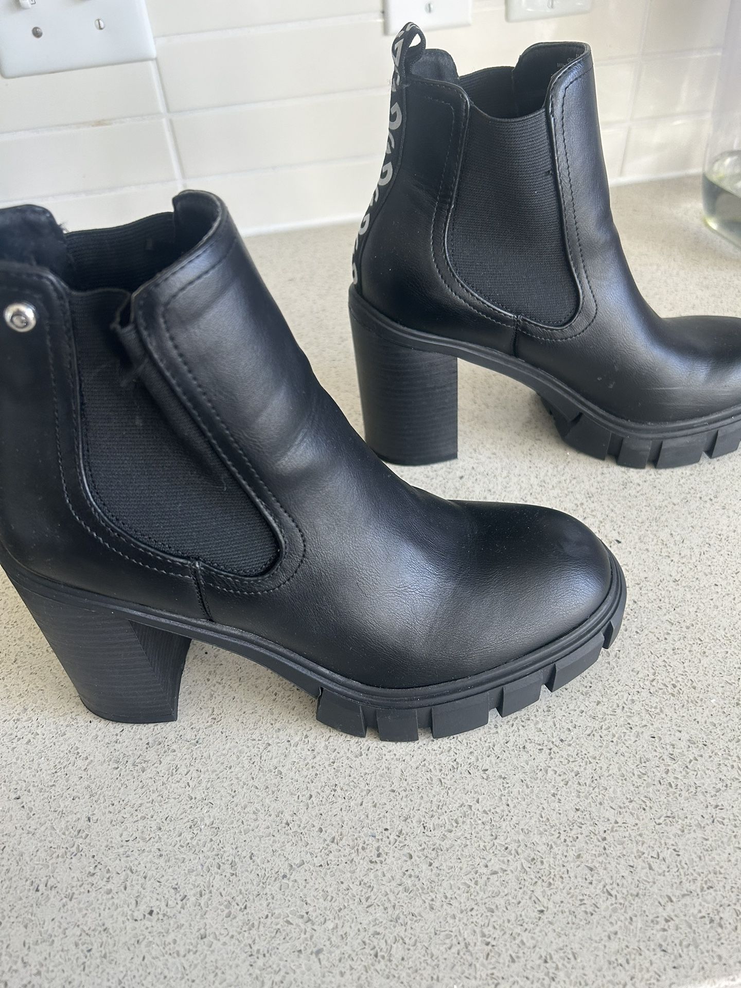 Black Ugg Boots