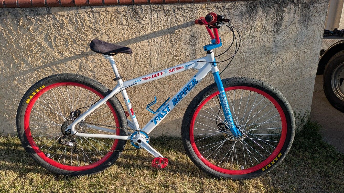 SE Fast Ripper 29 Bmx Throne Mafia Sunday 10 Speed