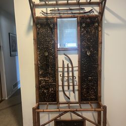 Entry clothes rack