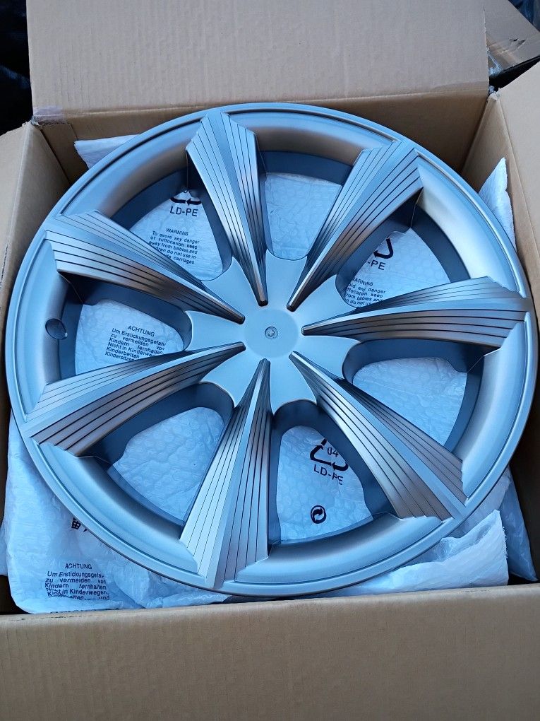 2019---2024 Tesla Model Y Wheel Covers Hubcaps 4