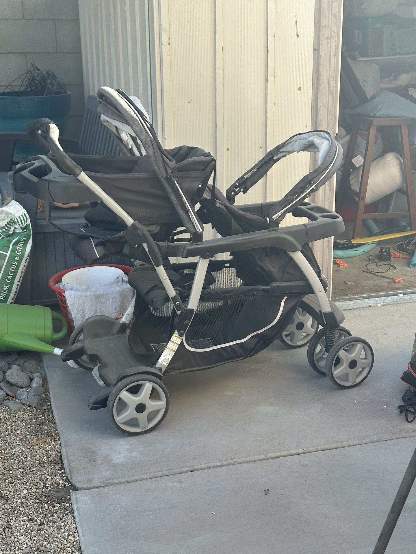 Grecko Dual Stroller With A 3rd Optional Seat